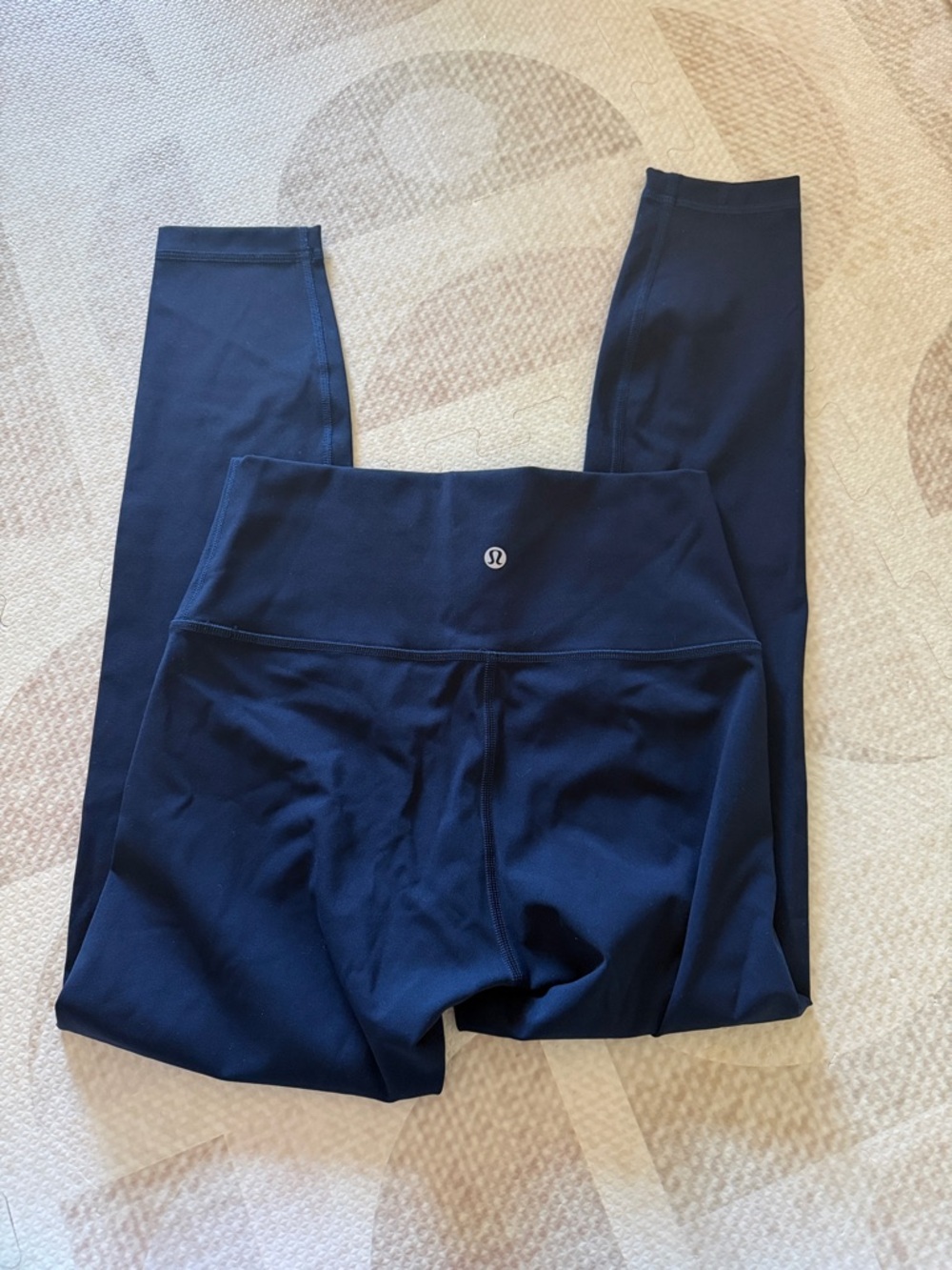 lululemon navy high-rise workout leggings - Picture 3 of 3